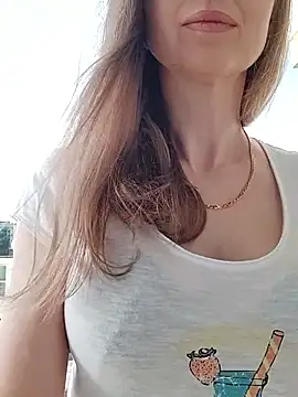 irresistibelle online show from 05/14/26, 04:14