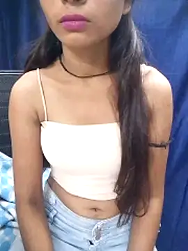 Kamini rani online show from 04/17/26, 03:59