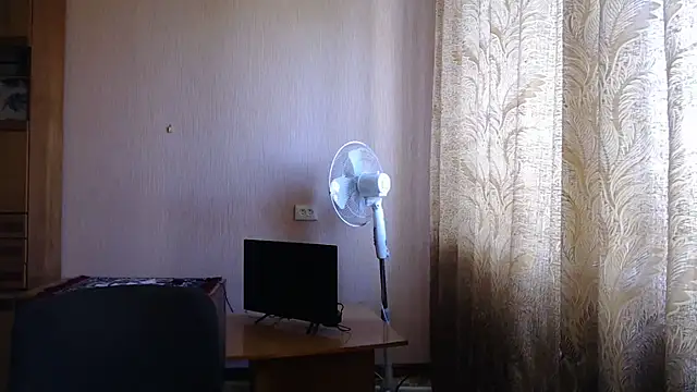 AlinaxJames online show from 05/06/26, 07:24