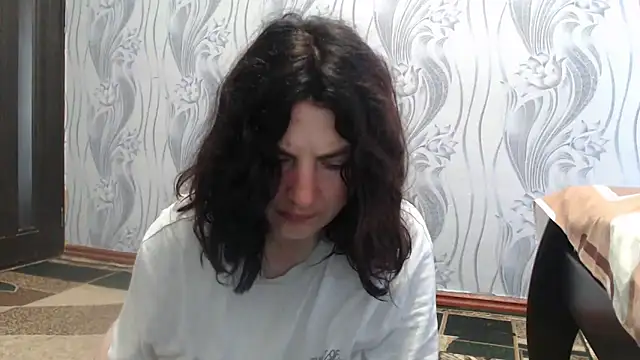 AlinaxJames online show from 06/04/26, 10:10