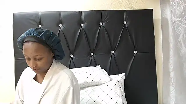 SexyBadGirl20 online show from 05/10/26, 05:23