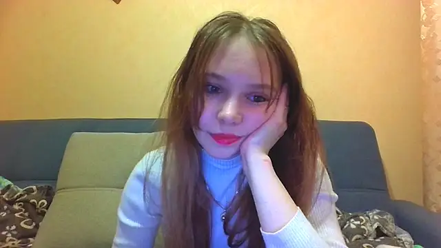 Snapshot of Princess_Mira chatting on 05/05/26, 04:59 Princess Mira online show from 05/05/26, 04:59