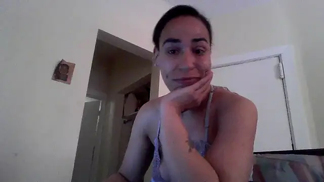 Snapshot of DominicanJojo chatting on 05/16/26, 01:43 DominicanJojo online show from 05/16/26, 01:43