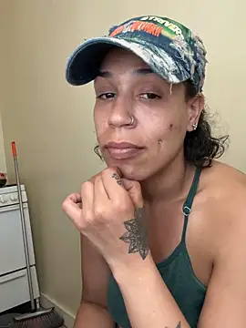 Snapshot of DominicanJojo chatting on 05/20/26, 02:23 DominicanJojo online show from 05/20/26, 02:23