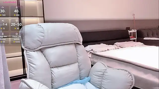 Snapshot of wenwen-mm chatting on 06/21/26, 02:41 wenwen-mm online show from 06/21/26, 02:41