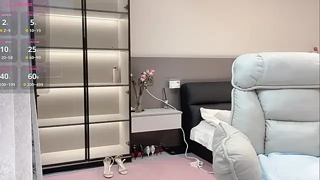 Snapshot of wenwen-mm chatting on 07/17/26, 04:01 wenwen-mm online show from 07/17/26, 04:01