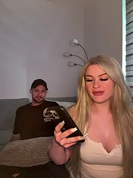 SexyCouple1910 online show from 04/21/26, 05:17