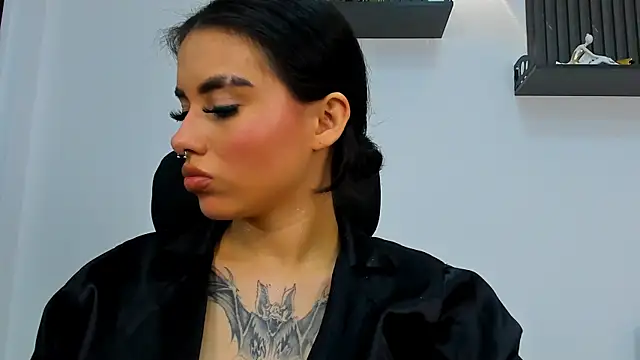 Snapshot of isabella_hv chatting on 07/19/26, 02:04 isabella hv online show from 07/19/26, 02:04