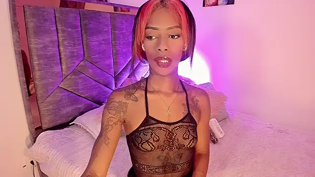 Snapshot of daniela-hot01 chatting on 07/17/26, 03:39 daniela-hot01 online show from 07/17/26, 03:39