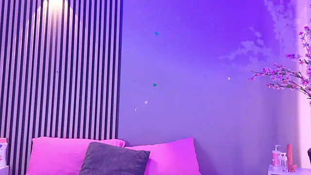 JadeHearrt online show from 05/13/26, 05:54