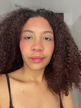 Daphnne Curly online show from 05/17/26, 10:17