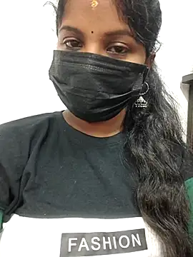 Snapshot of Tamil_Hot_Dharsha chatting on 06/19/26, 05:28 Tamil Hot Dharsha online show from 06/19/26, 05:28
