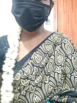 Snapshot of Tamil_Hot_Dharsha chatting on 06/27/26, 03:06 Tamil Hot Dharsha online show from 06/27/26, 03:06