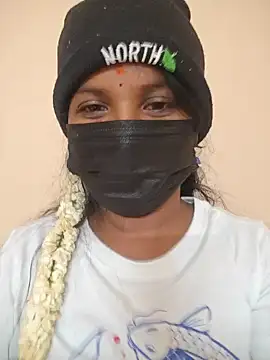 Snapshot of Tamil_Hot_Dharsha chatting on 07/15/26, 06:57 Tamil Hot Dharsha online show from 07/15/26, 06:57