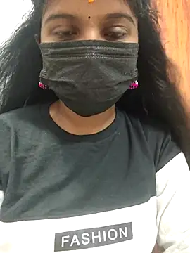 Snapshot of Tamil_Hot_Dharsha chatting on 07/20/26, 04:05 Tamil Hot Dharsha online show from 07/20/26, 04:05