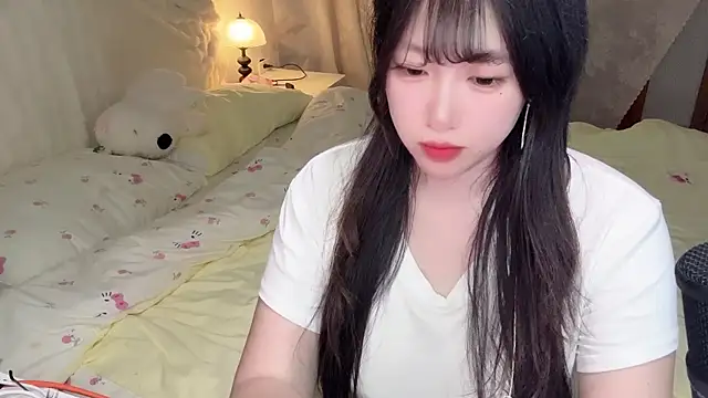 Snapshot of SweetButWildbaby chatting on 05/11/26, 04:04 SweetButWildbaby online show from 05/11/26, 04:04