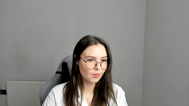 Regina cute  online show from 04/20/26, 06:38