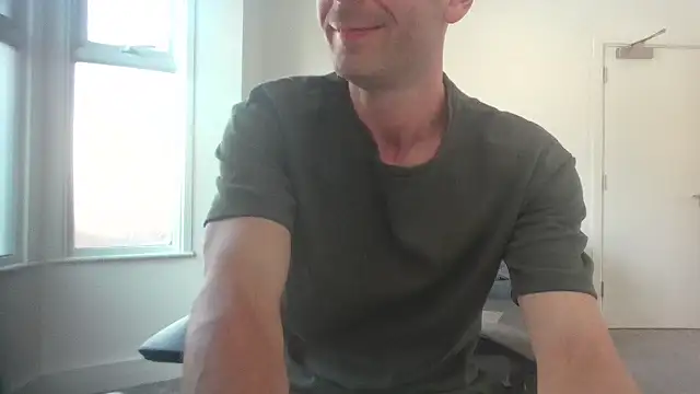 frenchbdmaninlondon online show from 07/06/26, 12:57
