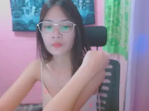 Snapshot of Sweetsexylady19 chatting on 06/12/26, 06:01 Sweetsexylady19 online show from 06/12/26, 06:01