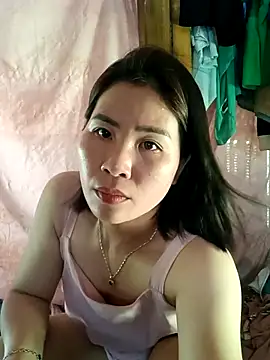 Snapshot of Bunby12 chatting on 05/15/26, 04:08 Bunby12 online show from 05/15/26, 04:08