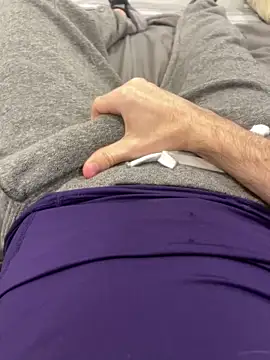 wedoit11 online show from 04/22/26, 02:07