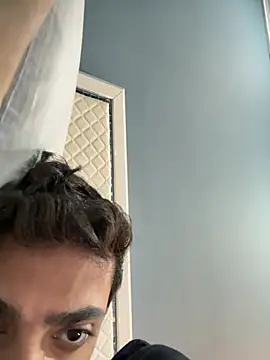 errrry16 online show from 04/18/26, 04:11