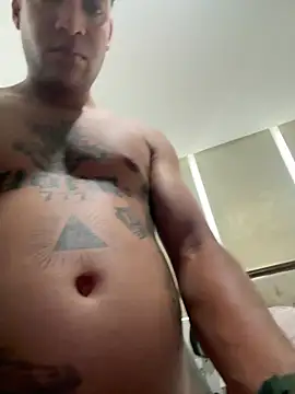 Snapshot of Hellmane chatting on 04/23/26, 10:23 Hellmane online show from 04/23/26, 10:23