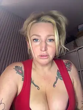 Loulalouxxx online show from 05/08/26, 10:42