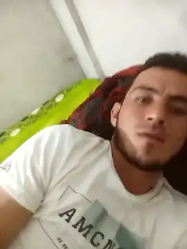 hot colombian online show from 04/19/26, 04:01