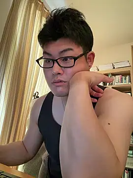 Snapshot of shun_201 chatting on 06/27/26, 04:17 shun 201 online show from 06/27/26, 04:17