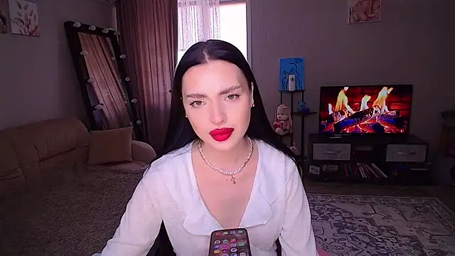 yoursLina online show from 05/16/26, 09:39