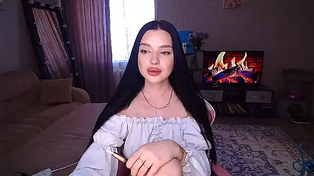 yoursLina online show from 05/17/26, 11:06