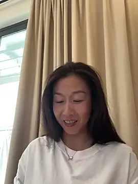 summer0430 online show from 05/15/26, 11:56