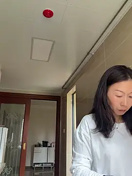 summer0430 online show from 05/16/26, 12:18