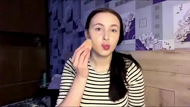 JanitaNetrosio online show from 04/23/26, 09:19