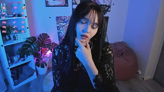 Tomie Kawakami online show from 05/08/26, 09:20