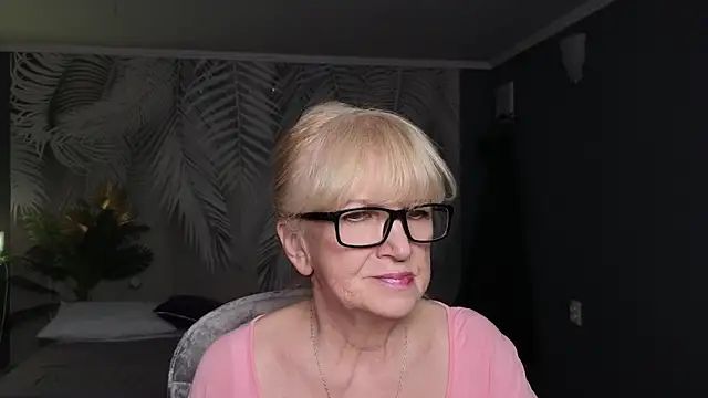 Snapshot of Dr_Mireille chatting on 06/03/26, 07:22 Dr Mireille online show from 06/03/26, 07:22