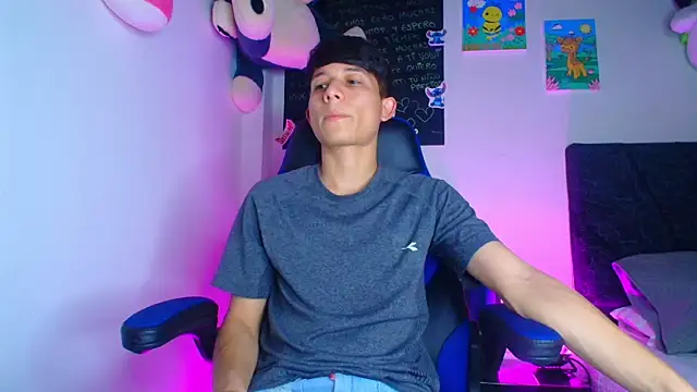 bryan hot 23 online show from 04/20/26, 08:32