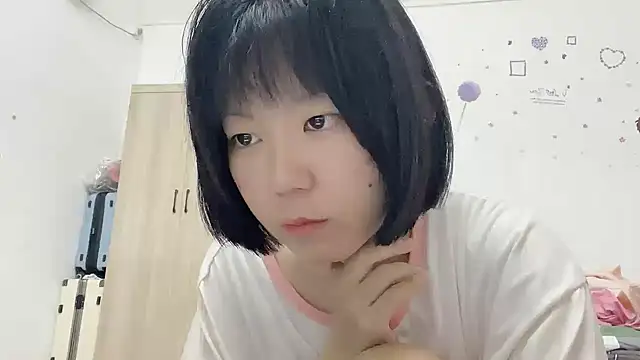 Belle-LL online show from 05/07/26, 03:28
