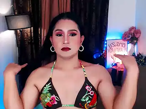 Snapshot of SWEETBELLA69 chatting on 07/06/26, 10:45 SWEETBELLA69 online show from 07/06/26, 10:45