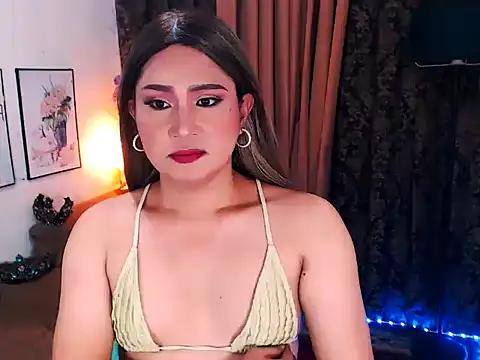 Snapshot of SWEETBELLA69 chatting on 07/19/26, 05:33 SWEETBELLA69 online show from 07/19/26, 05:33