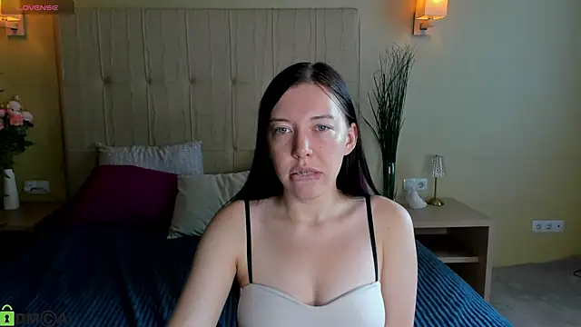 Sandra Ross online show from 07/24/26, 01:03