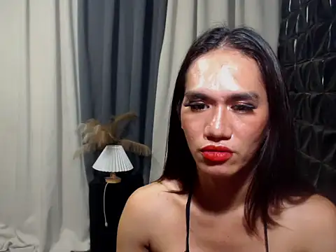 Snapshot of Queen_Haliyah chatting on 05/16/26, 12:40 Queen Haliyah online show from 05/16/26, 12:40