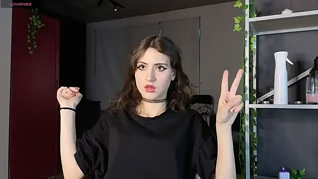 lovergirl4me online show from 05/08/26, 04:12