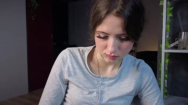 Snapshot of lovergirl4me chatting on 06/27/26, 05:40 lovergirl4me online show from 06/27/26, 05:40