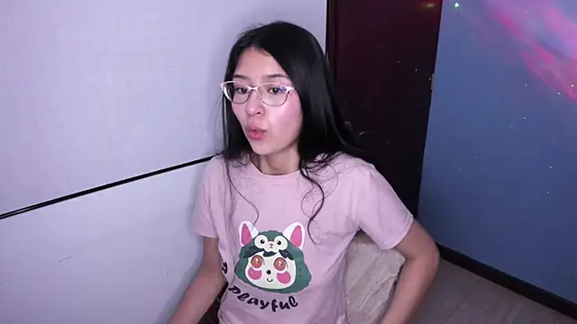 Snapshot of Danii_rizzo chatting on 05/26/26, 10:22 Danii rizzo online show from 05/26/26, 10:22
