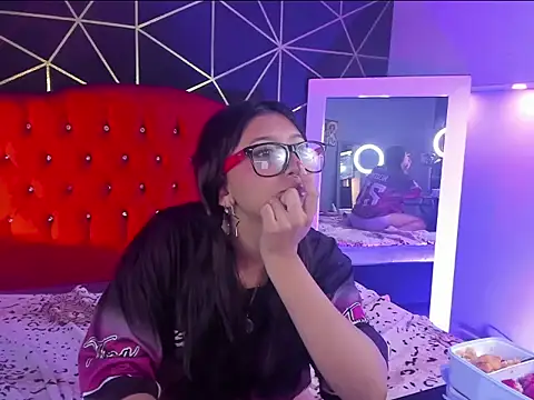 Selene Rushe online show from 04/21/26, 01:06