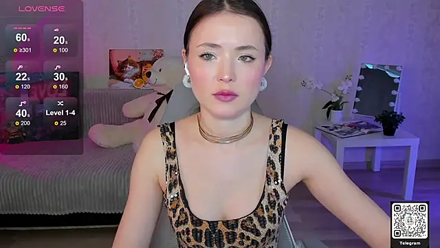 LinnLove online show from 05/16/26, 10:36