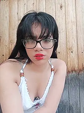 Snapshot of Dayii_sweet chatting on 05/28/26, 05:10 Dayii sweet online show from 05/28/26, 05:10