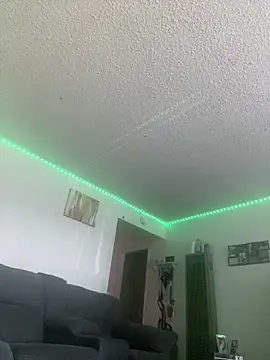 hughhefner10000 online show from 04/21/26, 04:01